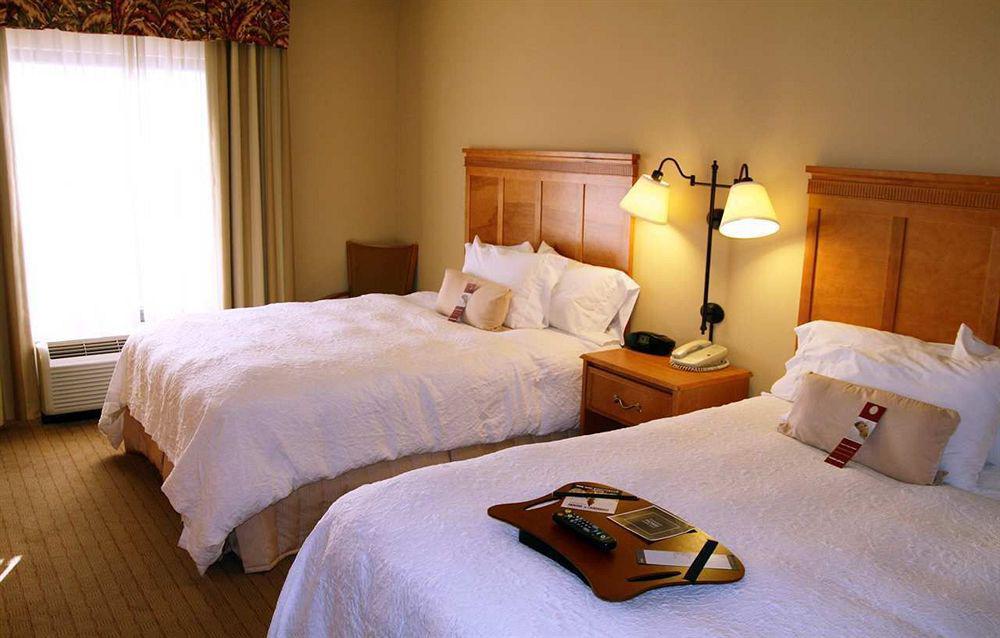 Seffner Hampton Inn & Suites Tampa East Casino Area חדר תמונה