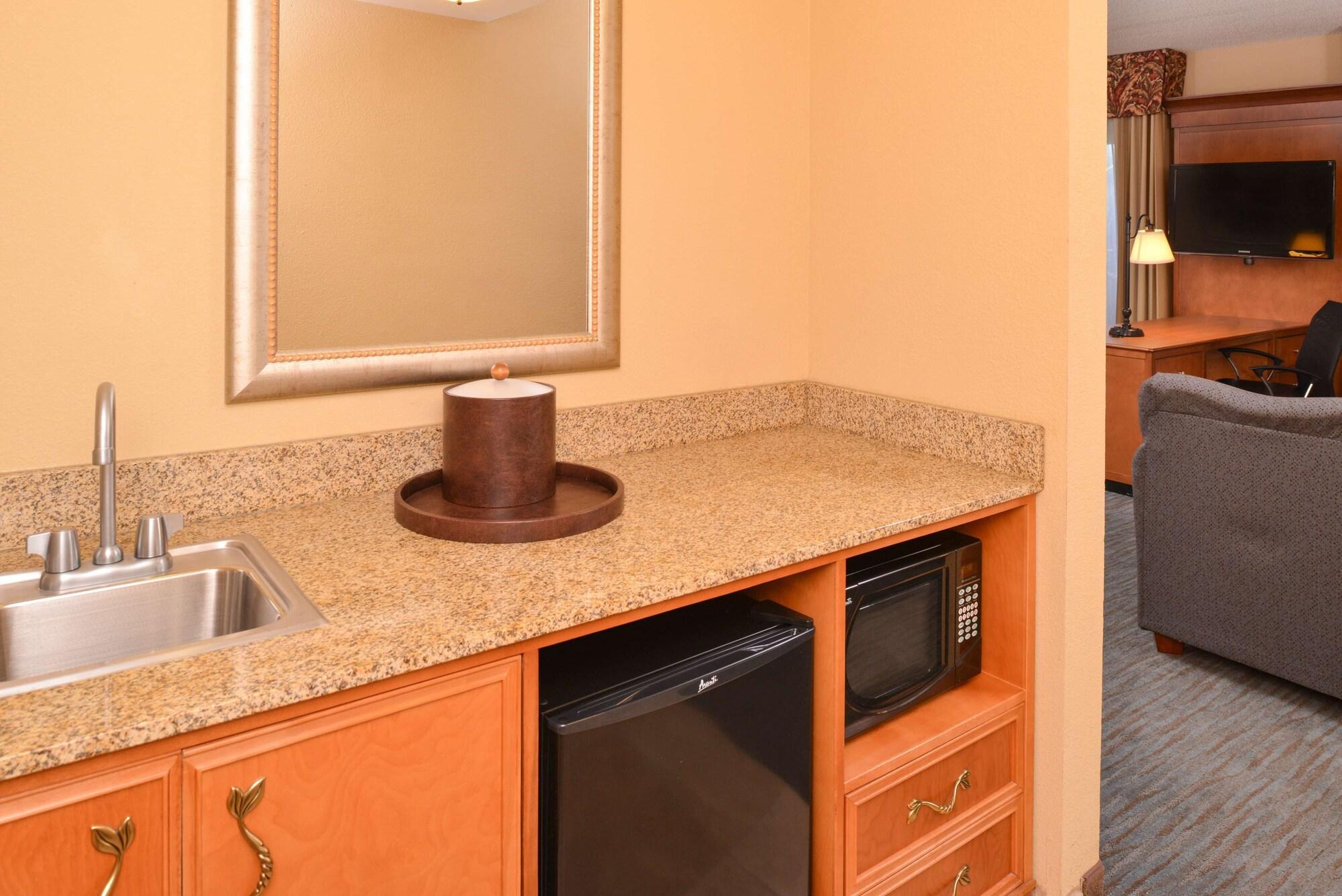 Seffner Hampton Inn & Suites Tampa East Casino Area מראה חיצוני תמונה