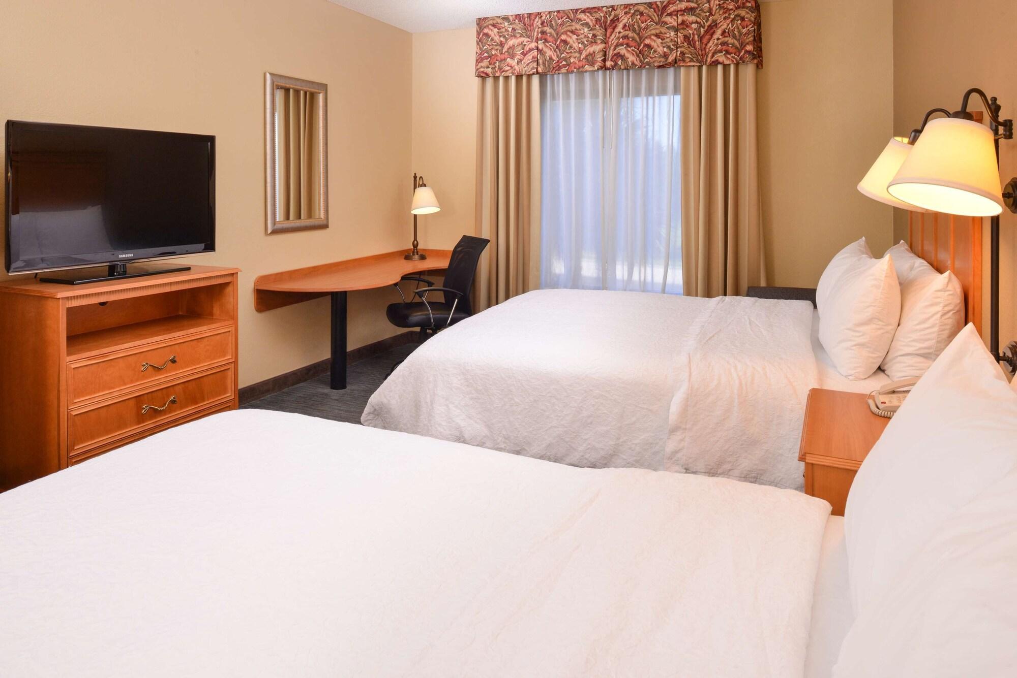 Seffner Hampton Inn & Suites Tampa East Casino Area מראה חיצוני תמונה